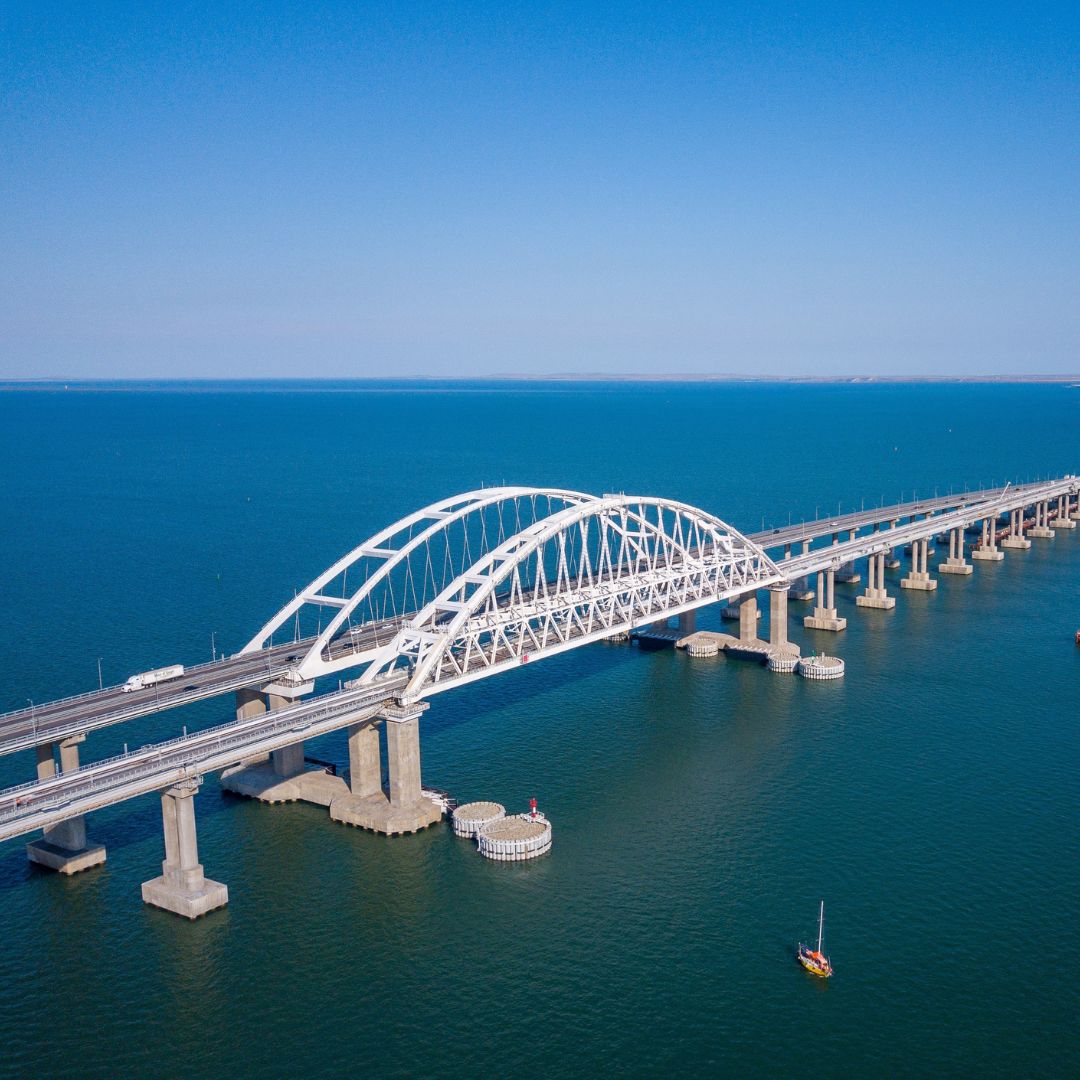 Imagem da maior ponte da Euroupa, ponte da Crimeia - 16 de maio
