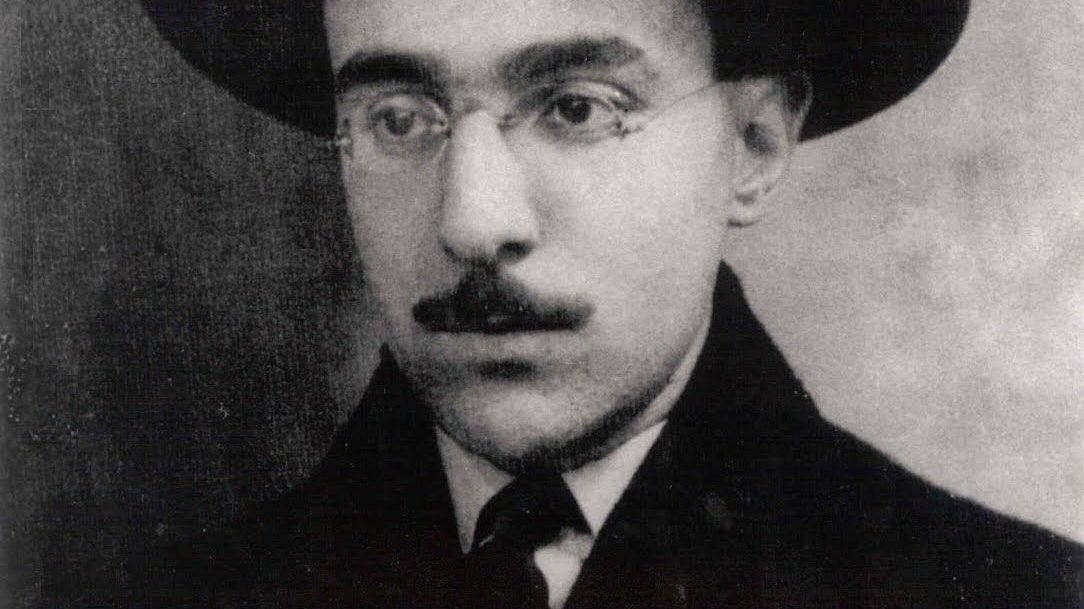 Imagem do escritor Fernando Pessoa