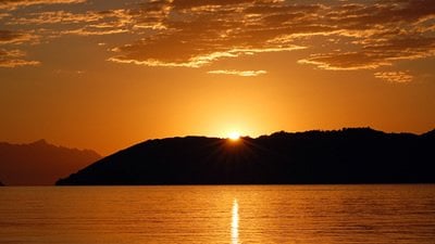 Featured image of post Imagem De Um Amanhecer - Mesmo que o cenário das nossas vidas continue o mesmo, tem aquela vontade dentro da gente de fazer as coisas darem certo, de nos darmos novas chances.