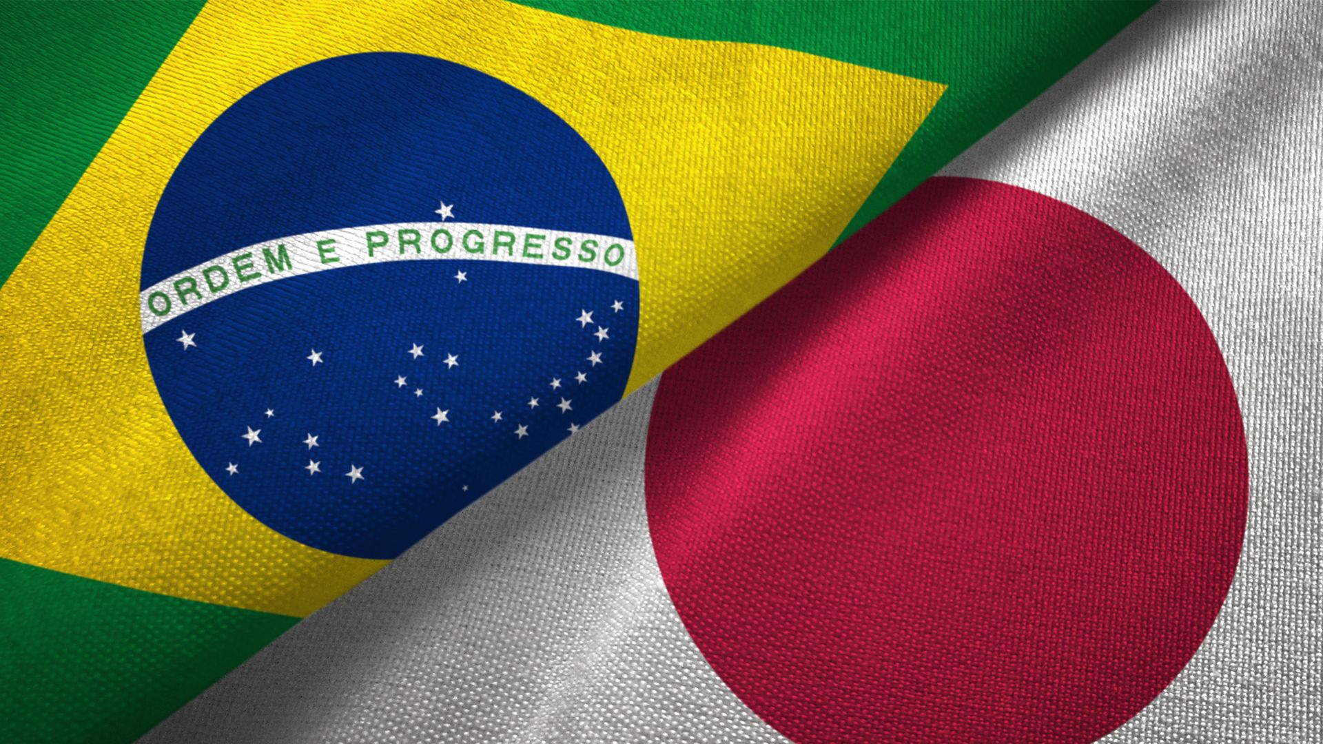 Imagem com a bandeira do Japão e do Brasil
