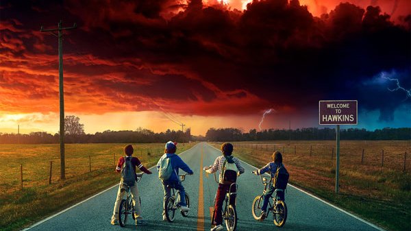 Poster da segunda temporada da série Stranger Things, da Netflix