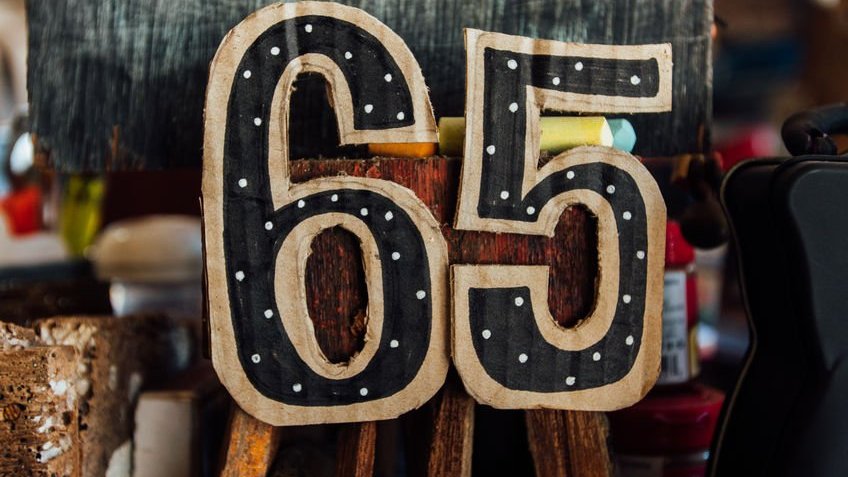 Mensagens de aniversário para 65 anos