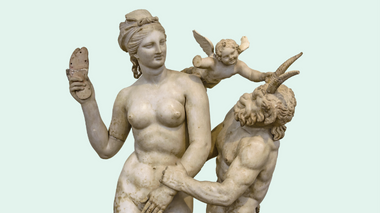 Estátuas de deuses pertencentes à mitologia grega