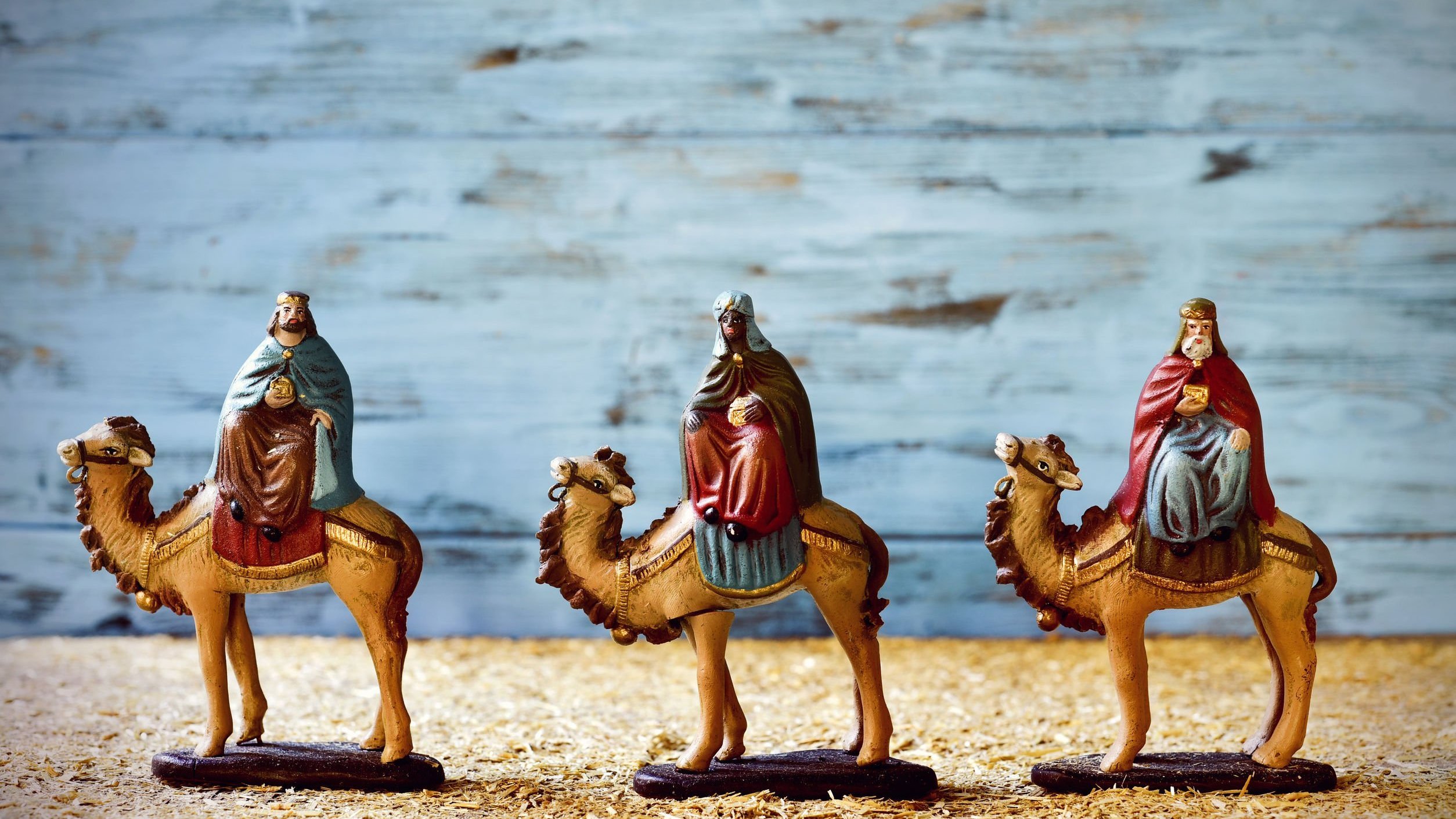 Imagens dos três Reis Magos em seus camelos