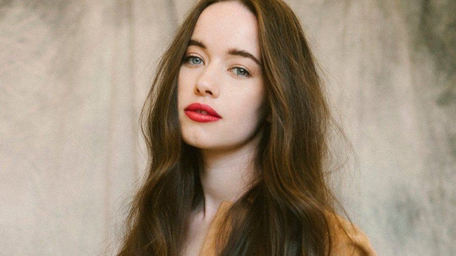 Anna Popplewell