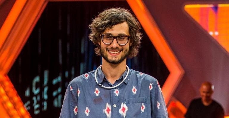 Foto do Pedro Falcão sorrindo