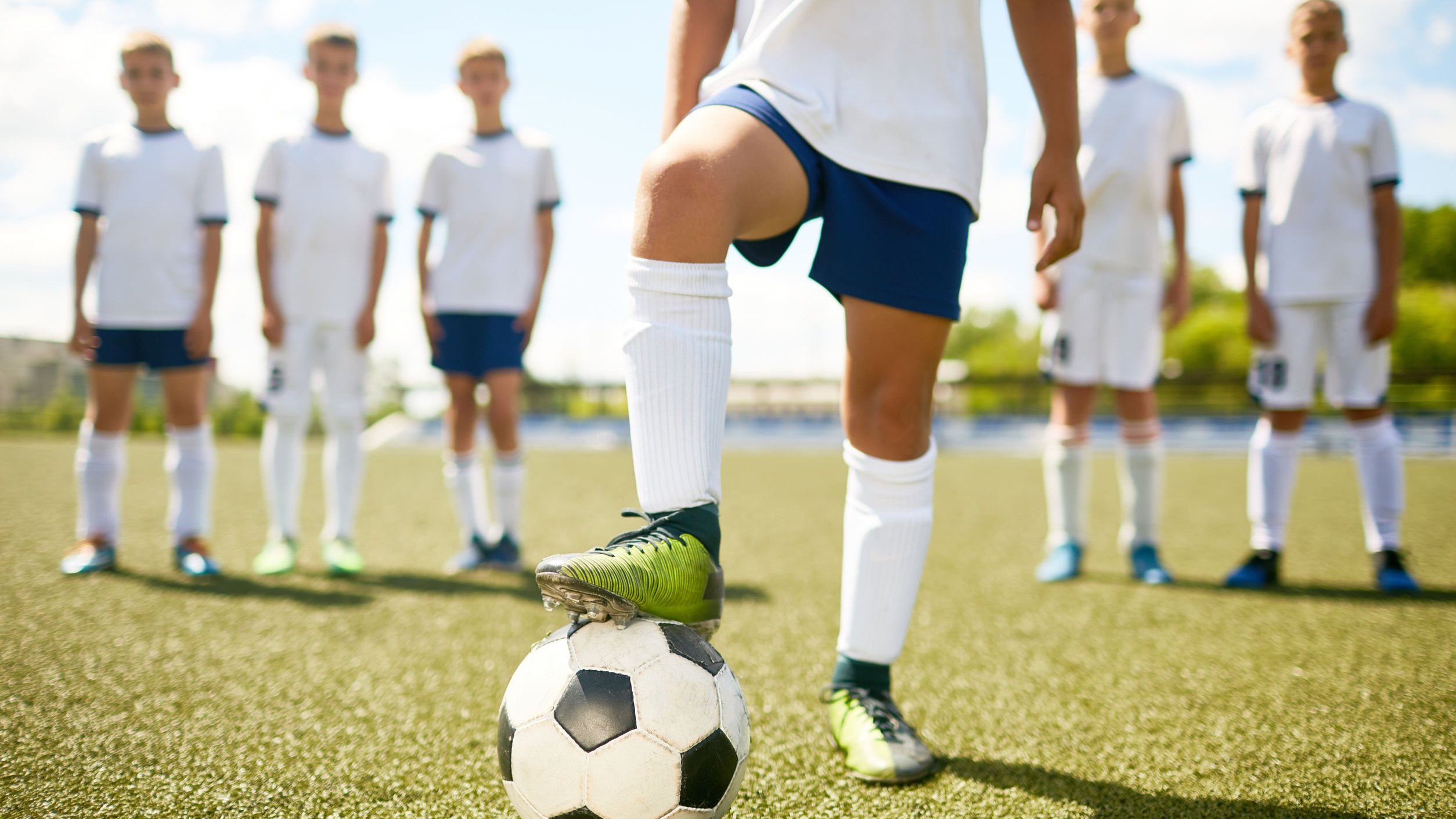 Foto de jogadores de futebol em campo