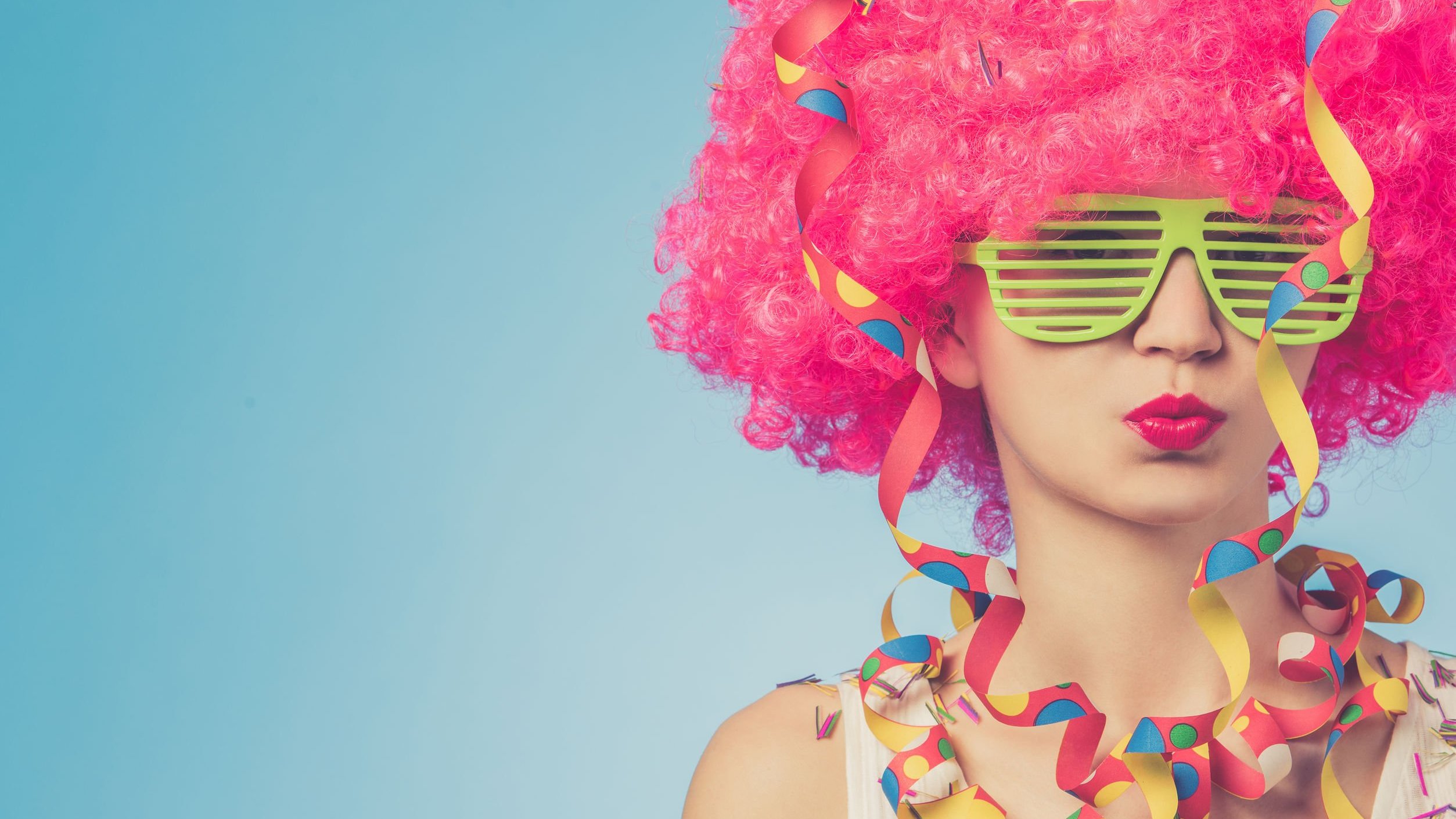 Mulher fantasiada para o carnaval