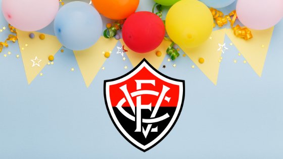 Balões de aniversário com o ícone do time de futebol Esporte Clube Vitória