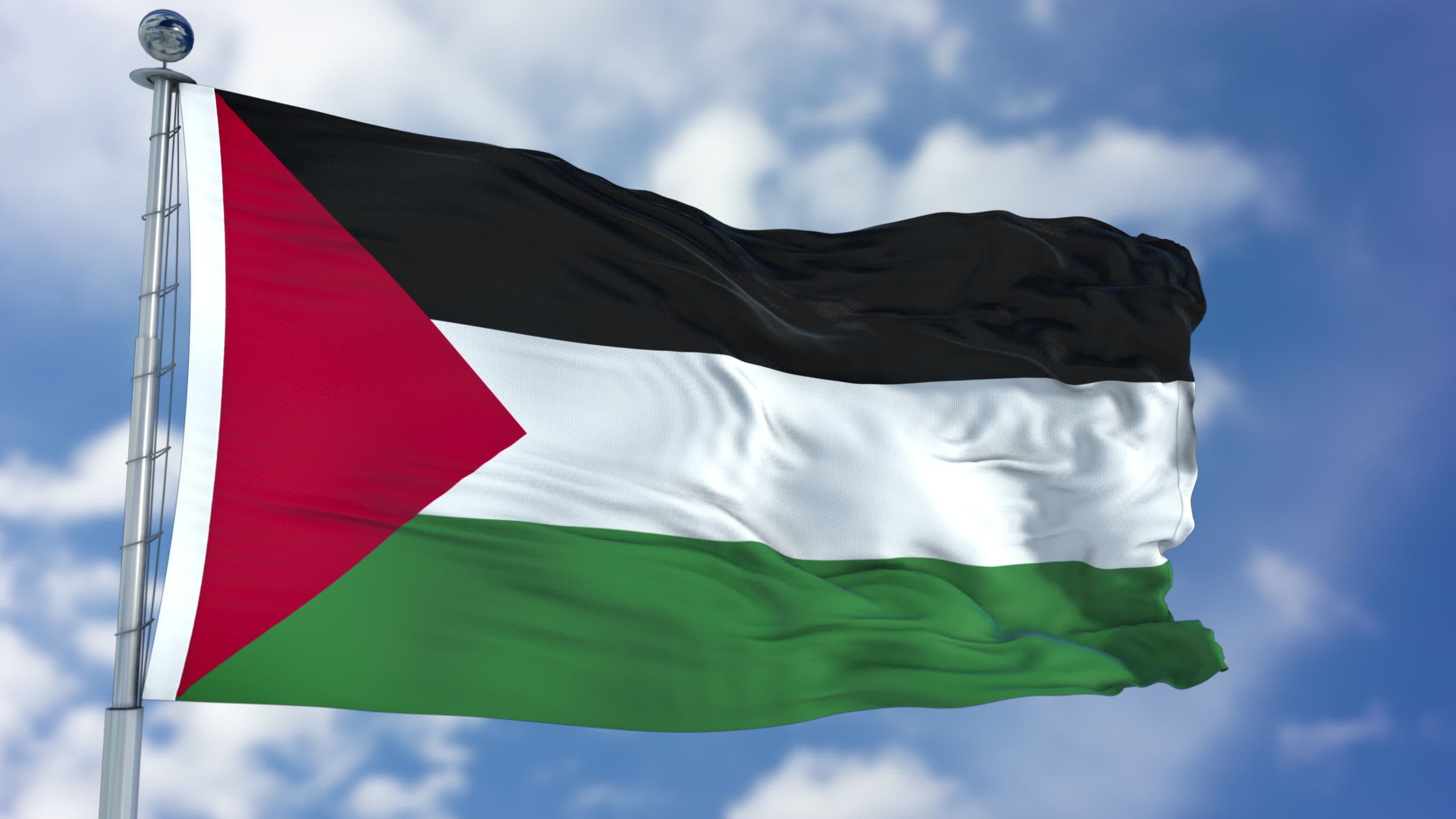 Bandeira palestina em um céu azul