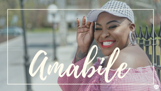 Mensagens com Amor / Canva / Scopio Mulher sorrindo.