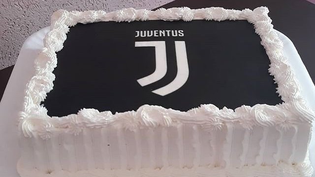 Bolo com logotipo do Juventus