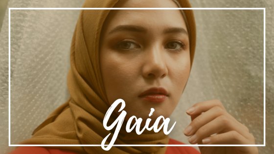 Fauzan Ahmed Muzakky / Canva / Mensagens Com Amor Mulher muçulmana com expressão séria e o nome