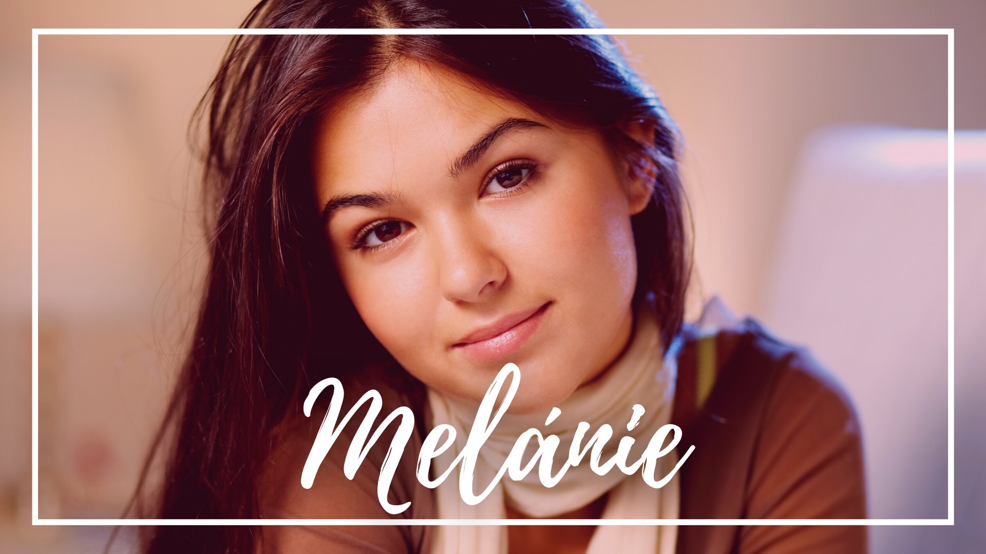 Pressmaster / Canva / Mensagens Com Amor Uma mulher branca sorrindo.