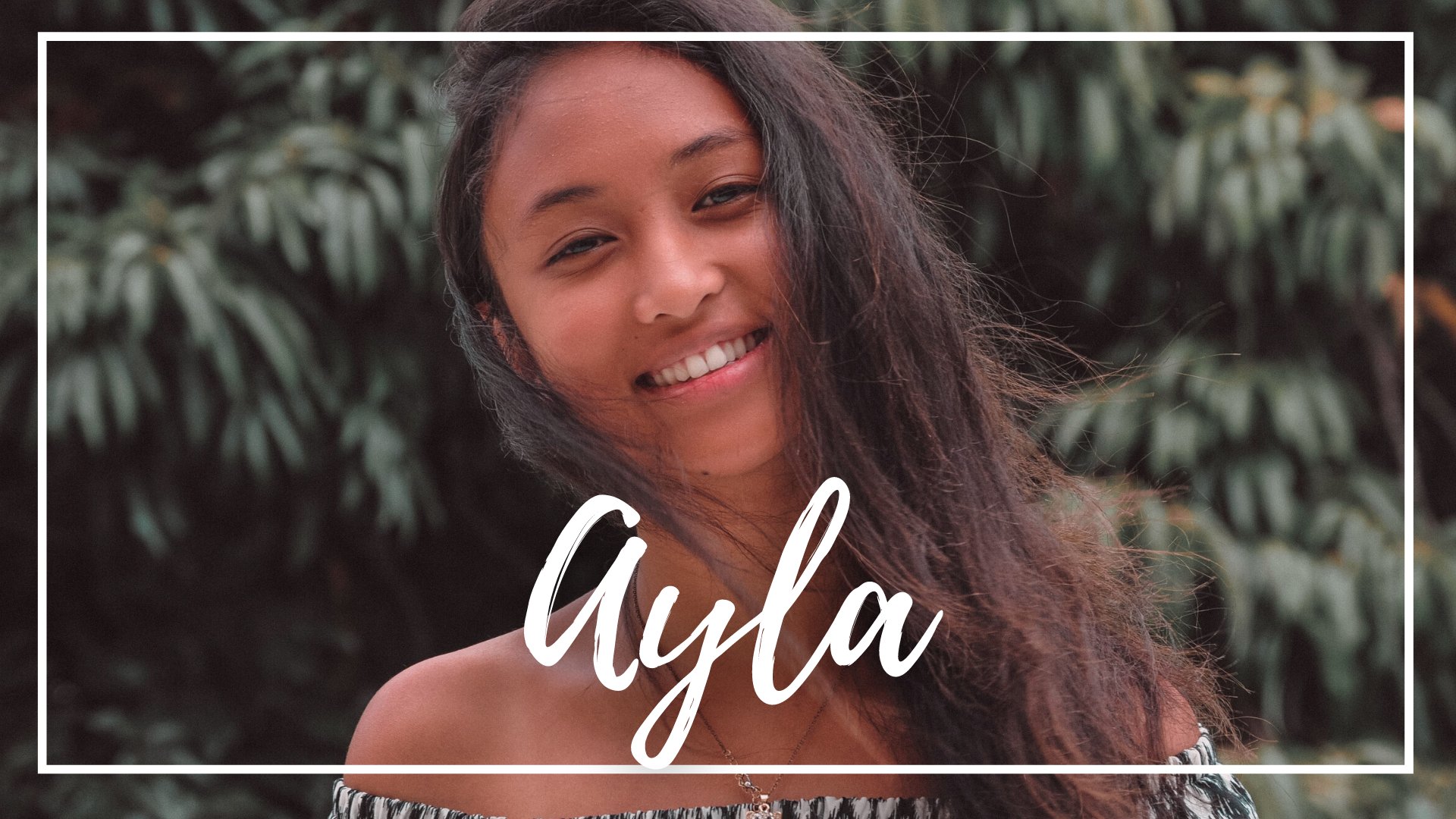 Jonas Androx de Pexels / Canva / Mensagens Com Amor Uma garota morena de cabelos longos sorrindo.