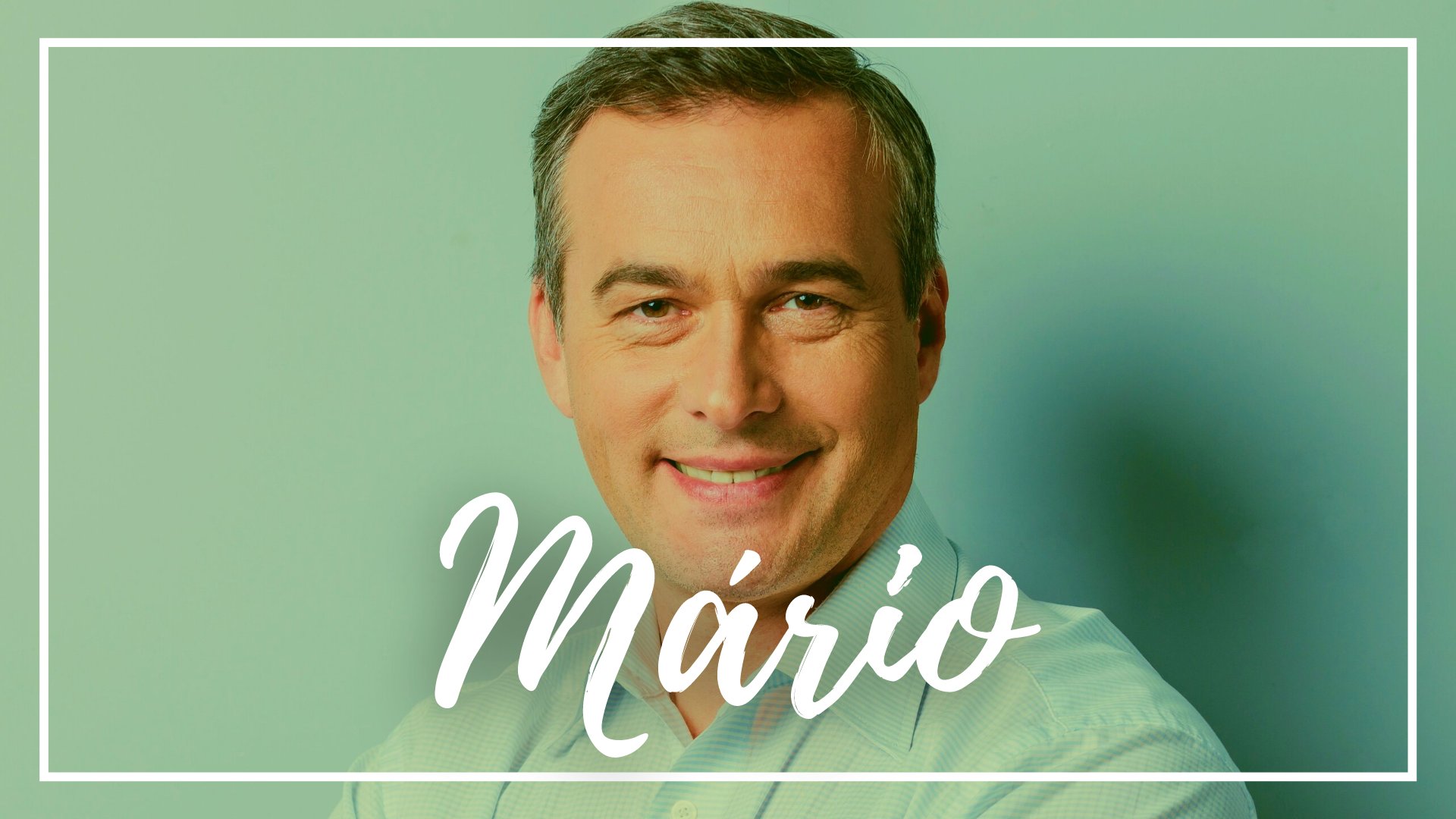 g-stockstudio de Getty Images Pro / Canva / Mensagens Com Amor Um homem de cabelos grisalhos sorrindo.