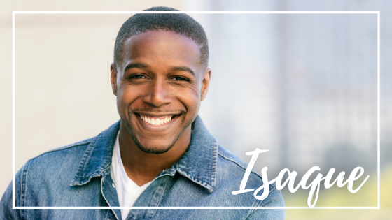 El Nariz / Shutterstock Homem jovem sorrindo