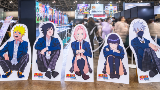 Imagem dos personagens de Naruto em evento